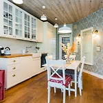 Zalia Kopa 200m To Beach, Kunigiskes Pine Forest, Private Yard & Terrace *