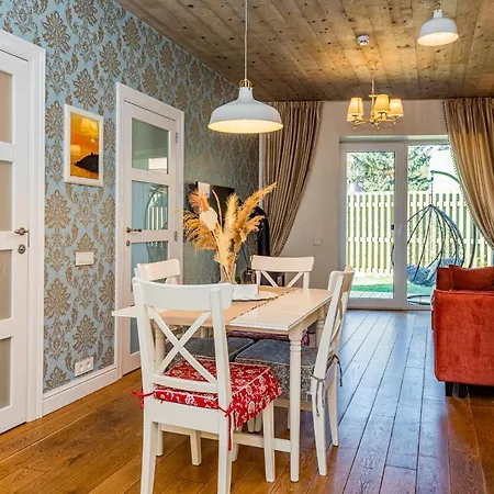 Zalia Kopa 200m To Beach, Kunigiskes Pine Forest, Private Yard & Terrace